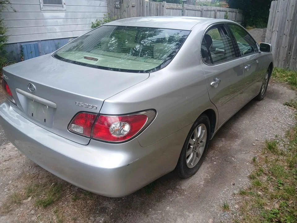 2003 Lexus ES 4th Gen - Image 3 of 14