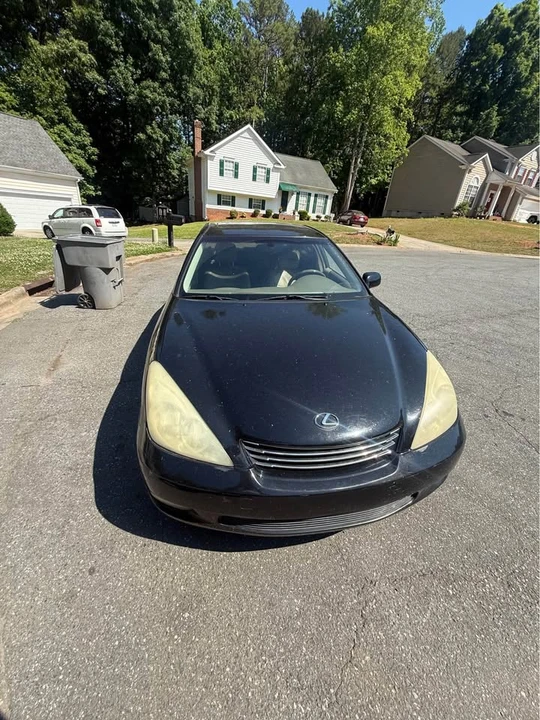 2003 Lexus ES 4th Gen - Image 2 of 5