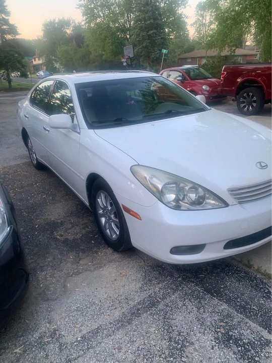 2003 Lexus ES 4th Gen - Image 2 of 5