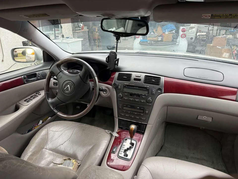 2003 Lexus ES 4th Gen - Image 5 of 7
