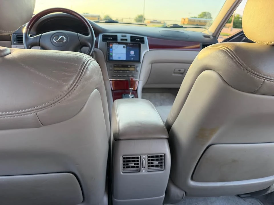 2003 Lexus ES 4th Gen - Image 16 of 20