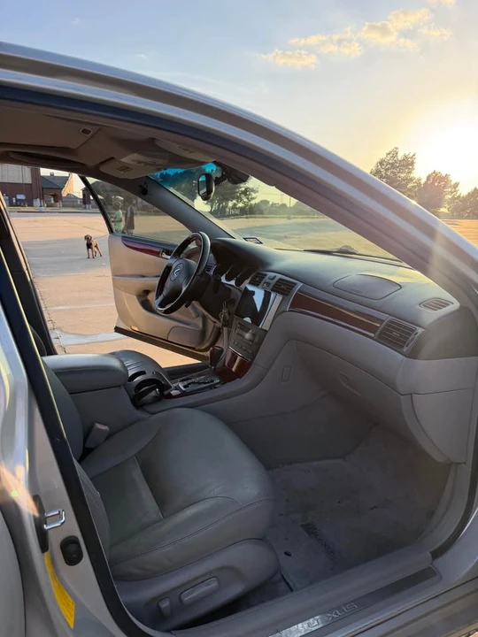 2003 Lexus ES 4th Gen - Image 10 of 20