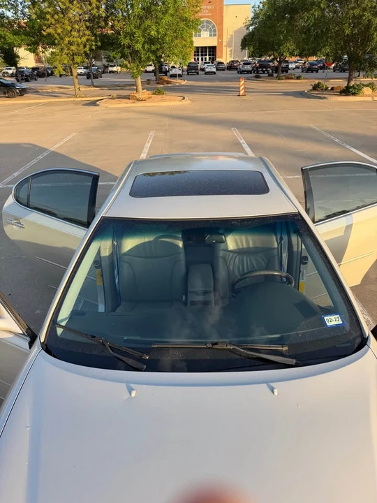 2003 Lexus ES 4th Gen - Image 19 of 20