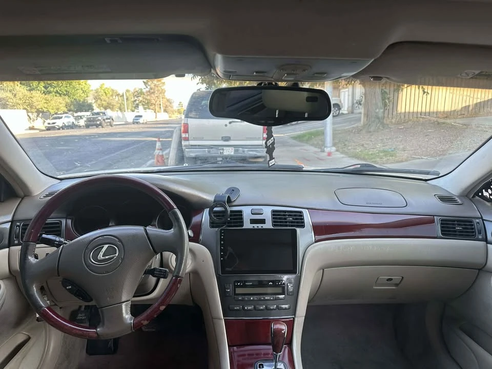 2003 Lexus ES 4th Gen - Image 7 of 9