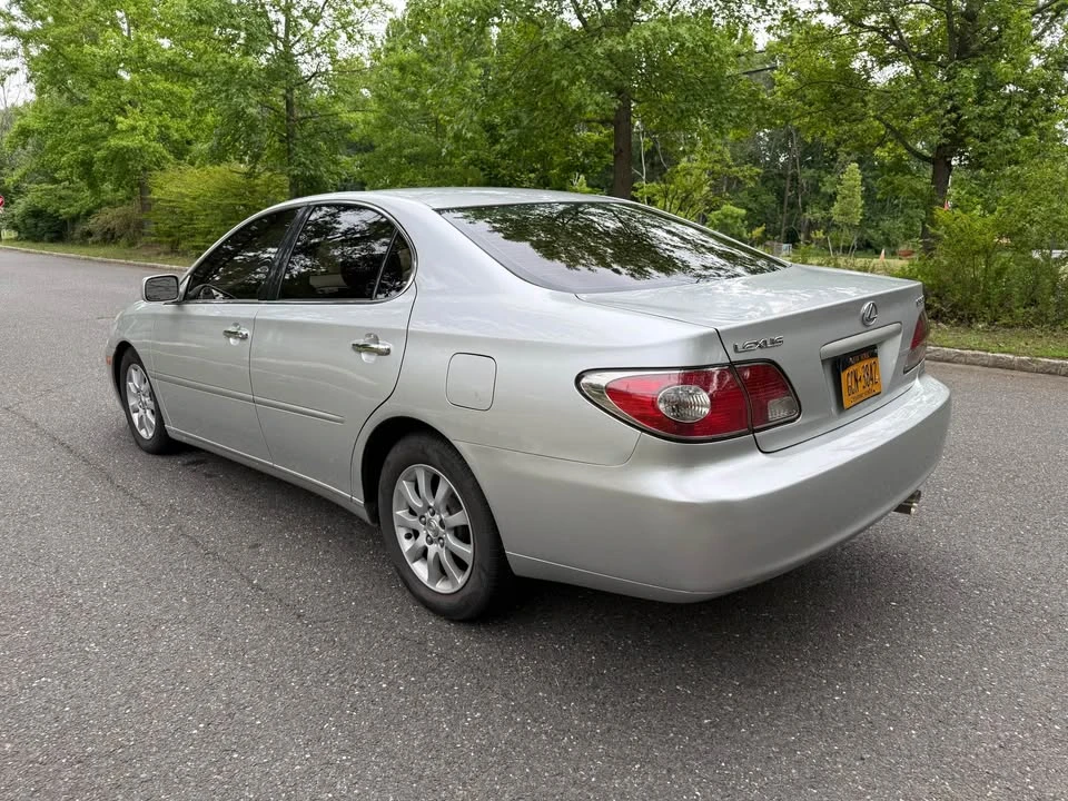 2003 Lexus ES 4th Gen - Image 7 of 13