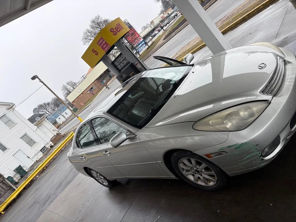 2003 Lexus ES 4th Gen - Image 4 of 4