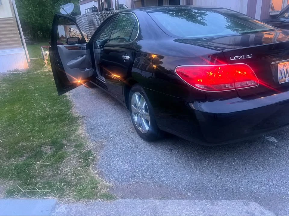2003 Lexus ES 4th Gen - Image 5 of 5