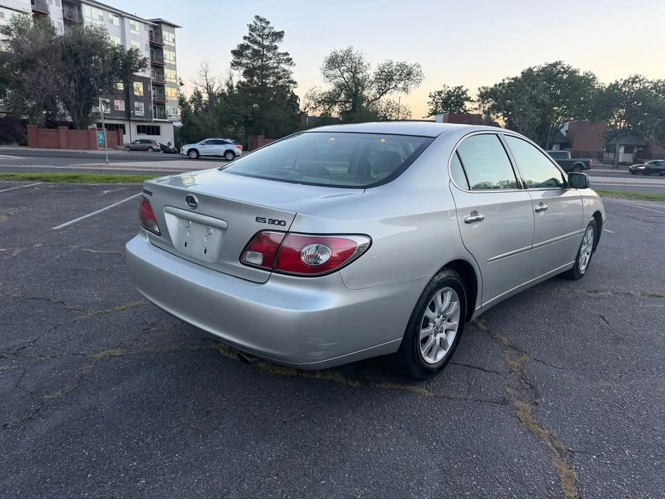 2003 Lexus ES 4th Gen - Image 7 of 20