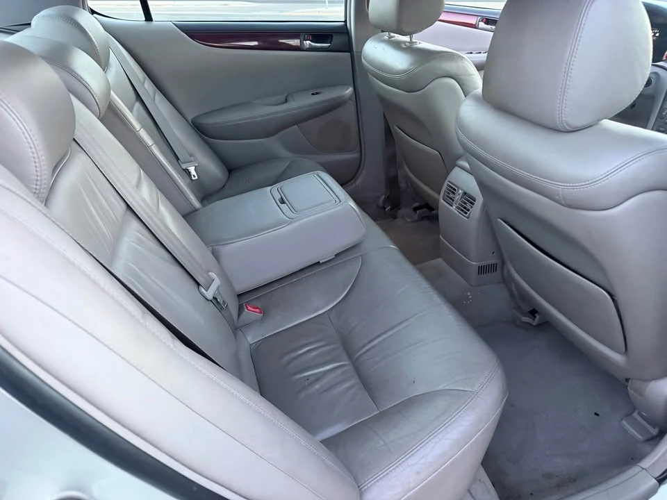 2003 Lexus ES 4th Gen - Image 11 of 20