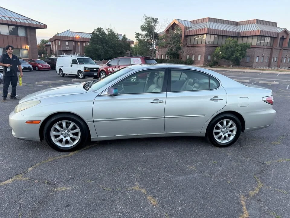 2003 Lexus ES 4th Gen - Image 4 of 20