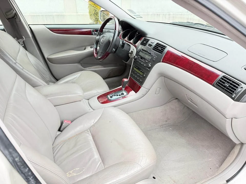 2003 Lexus ES 4th Gen - Image 5 of 11