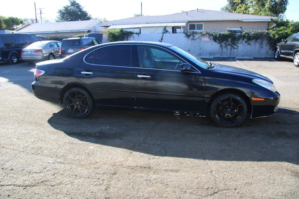 2003 Lexus ES 4th Gen - Image 9 of 21
