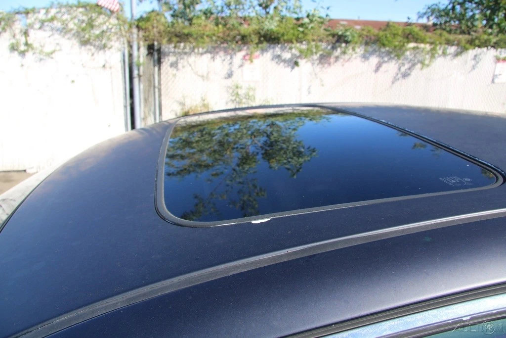 2003 Lexus ES 4th Gen - Image 12 of 21