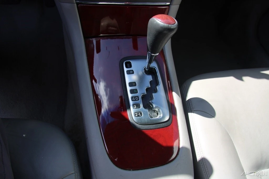 2003 Lexus ES 4th Gen - Image 19 of 21