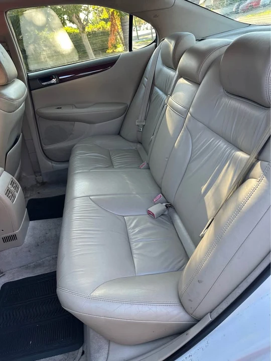2003 Lexus ES 4th Gen - Image 9 of 10