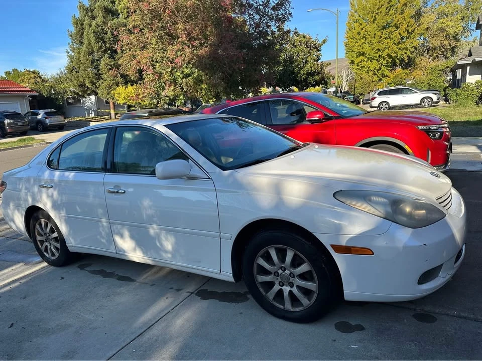 2003 Lexus ES 4th Gen - Image 3 of 10