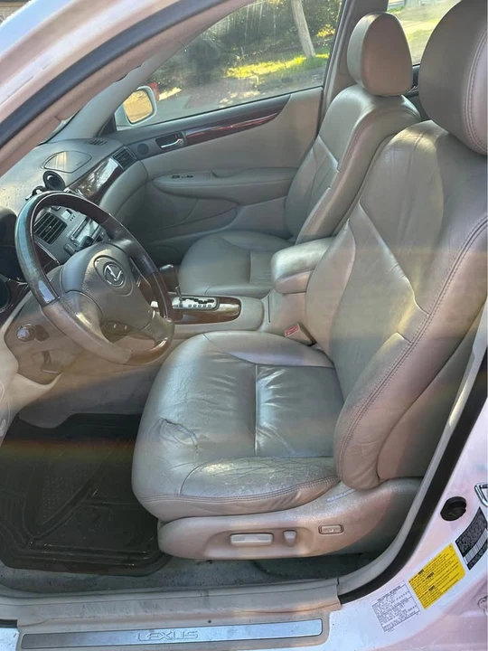 2003 Lexus ES 4th Gen - Image 10 of 10