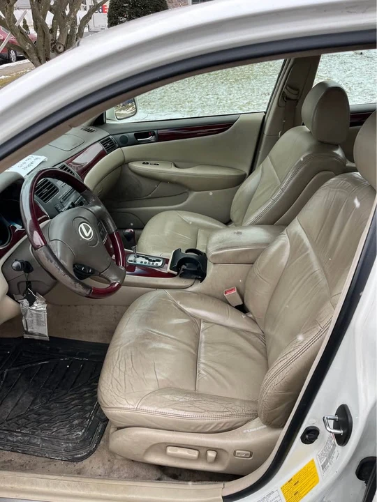 2003 Lexus ES 3rd Gen - Image 7 of 8