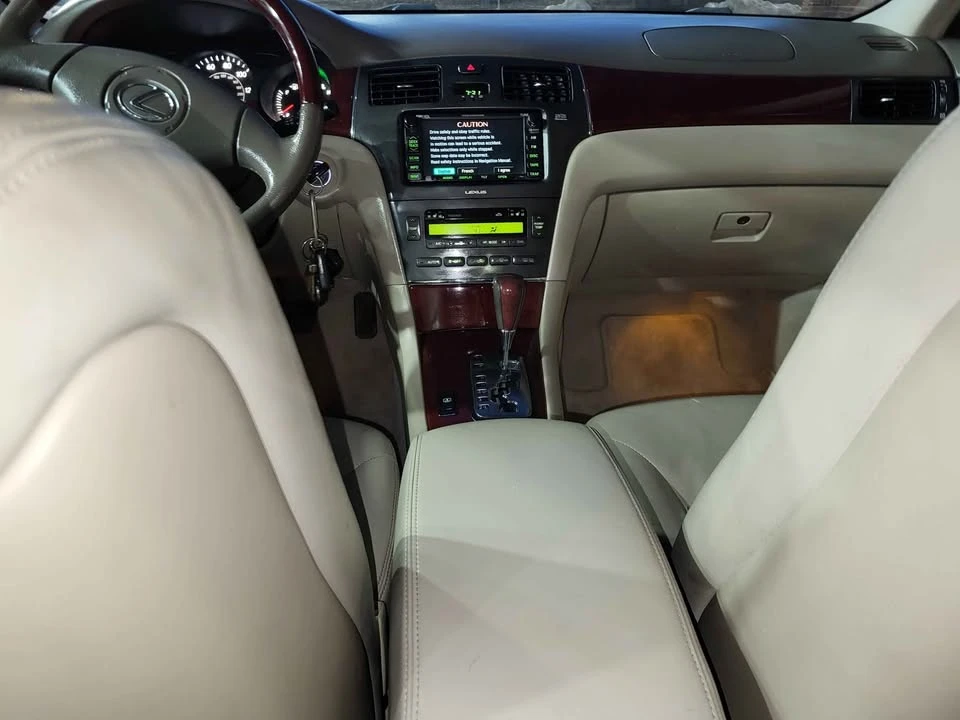 2003 Lexus ES 4th Gen - Image 9 of 9