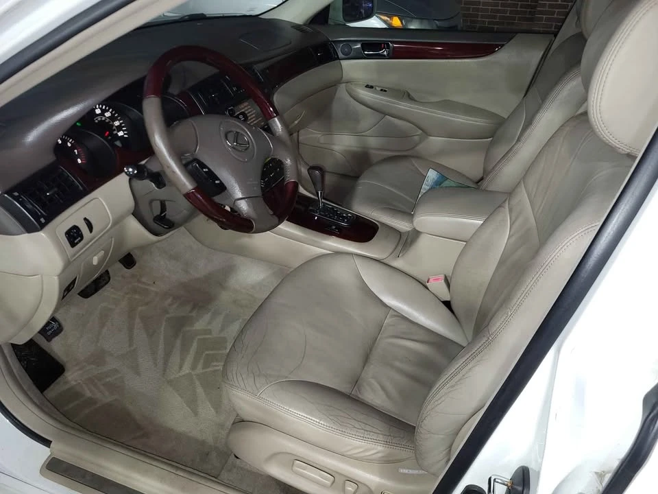 2003 Lexus ES 4th Gen - Image 7 of 9