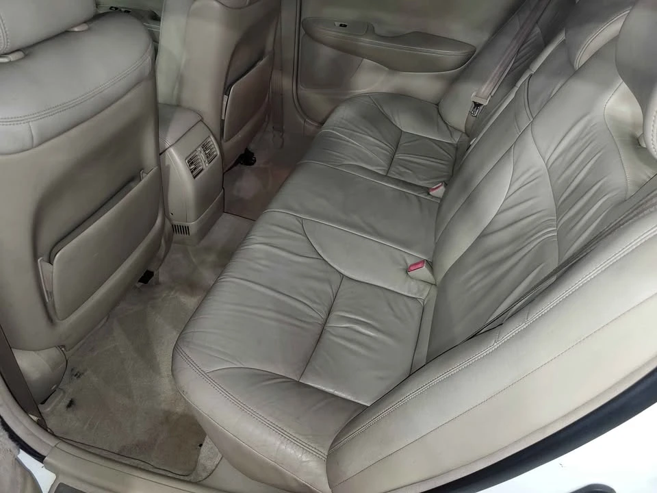 2003 Lexus ES 4th Gen - Image 8 of 9