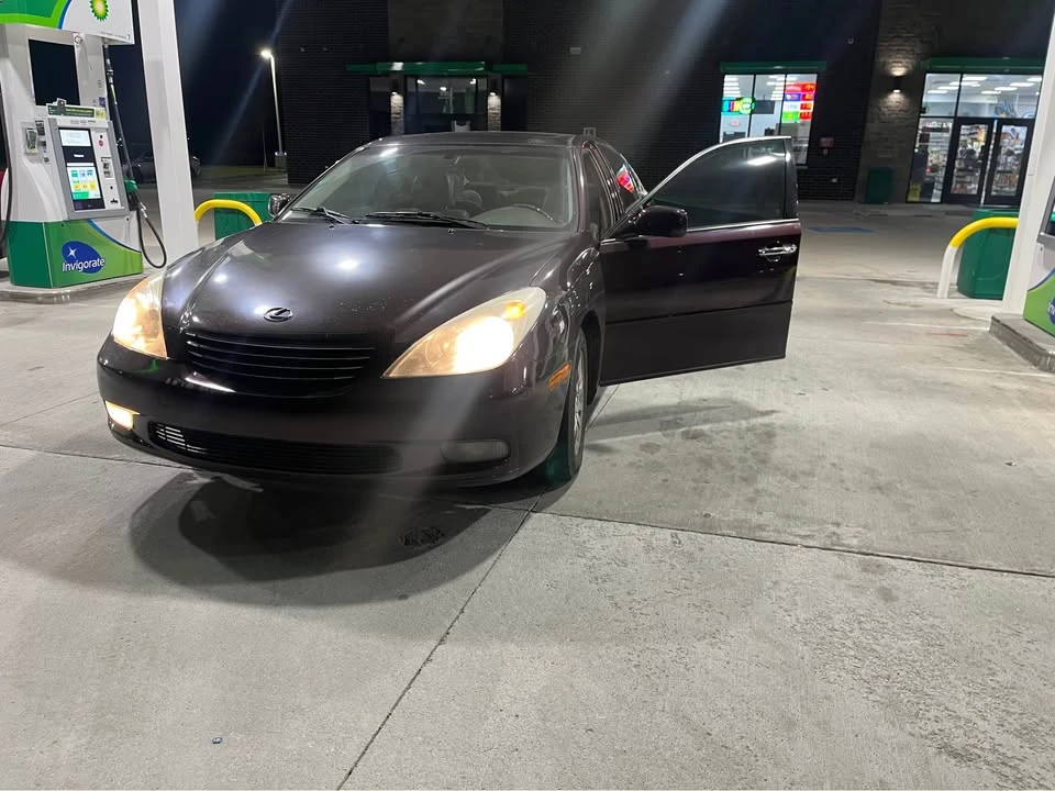 2003 Lexus ES 4th Gen - Image 3 of 4
