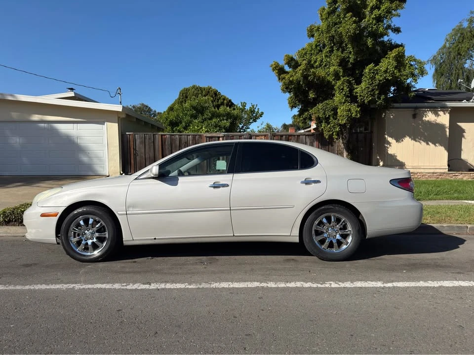 2003 Lexus ES 4th Gen - Image 3 of 8