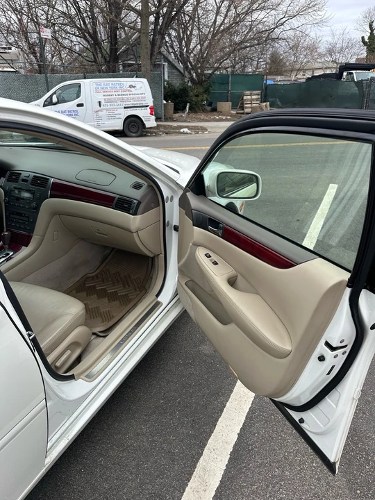 2003 Lexus ES 4th Gen - Image 16 of 16