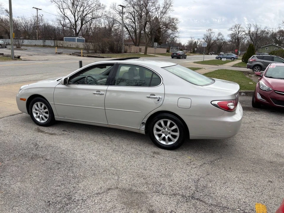 2003 Lexus ES 4th Gen - Image 9 of 19