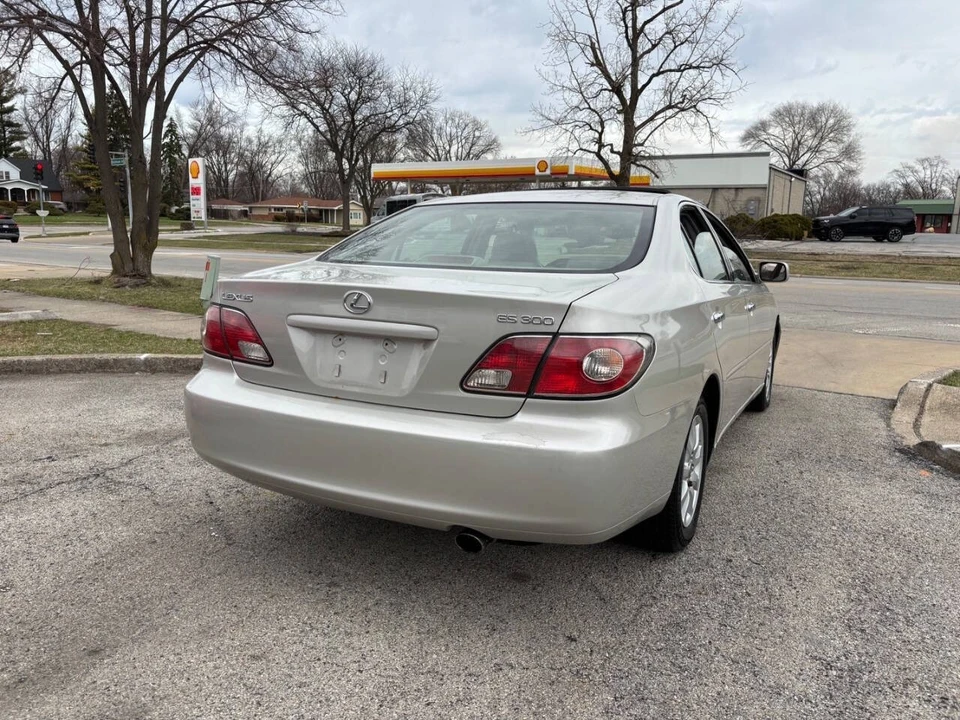 2003 Lexus ES 4th Gen - Image 6 of 19