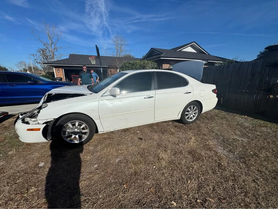 2003 Lexus ES 3rd Gen - Image 3 of 10
