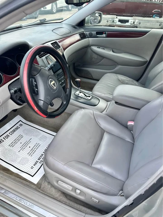 2003 Lexus ES 4th Gen - Image 3 of 5