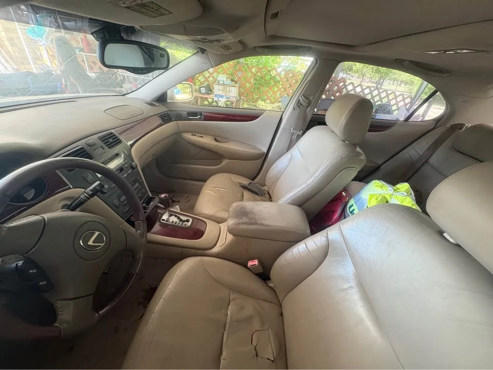 2003 Lexus ES 4th Gen - Image 5 of 5