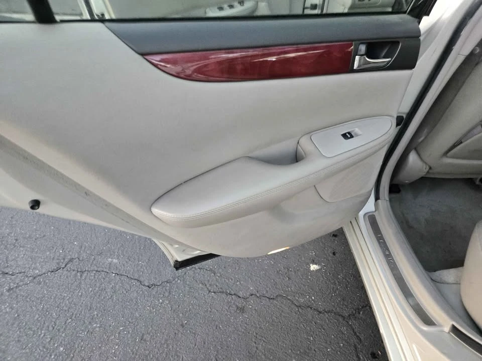 2003 Lexus GS 2nd Gen - Image 12 of 15