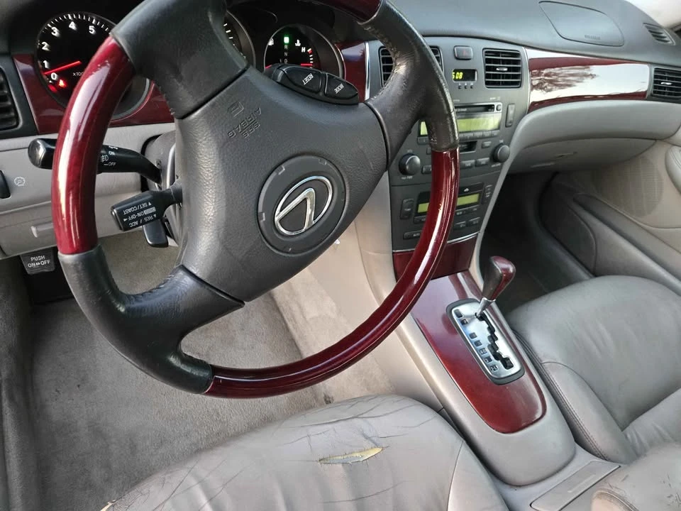 2003 Lexus GS 2nd Gen - Image 14 of 15