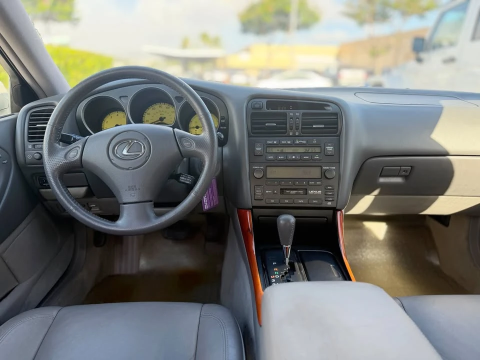 2003 Lexus GS 2nd Gen - Image 12 of 20