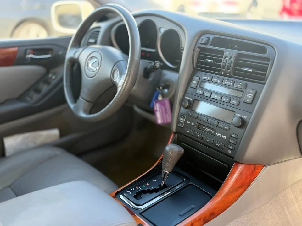 2003 Lexus GS 2nd Gen - Image 13 of 20