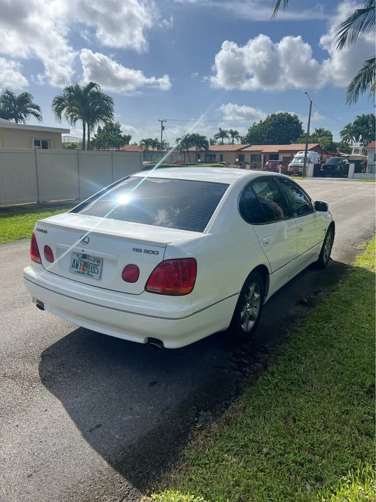 2003 Lexus GS 2nd Gen - Image 6 of 20