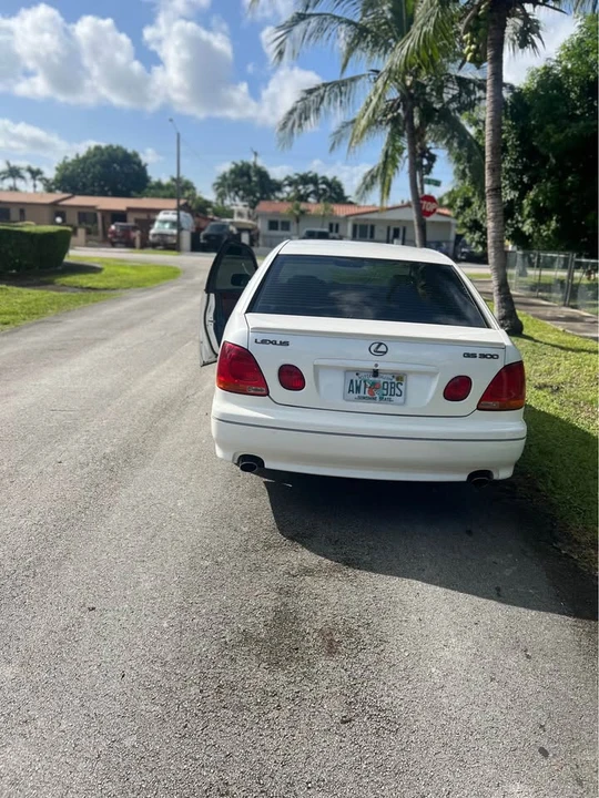 2003 Lexus GS 2nd Gen - Image 5 of 20