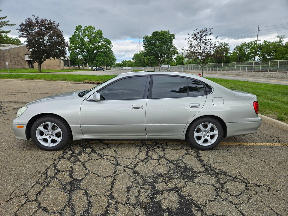 2003 Lexus GS 2nd Gen - Image 13 of 31