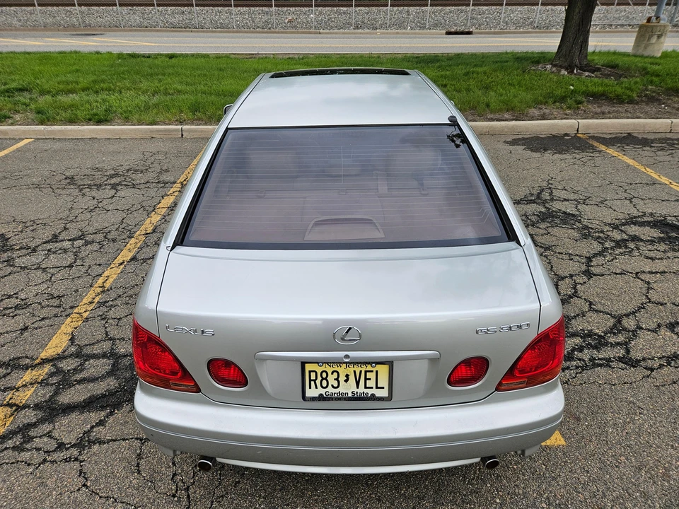 2003 Lexus GS 2nd Gen - Image 21 of 31