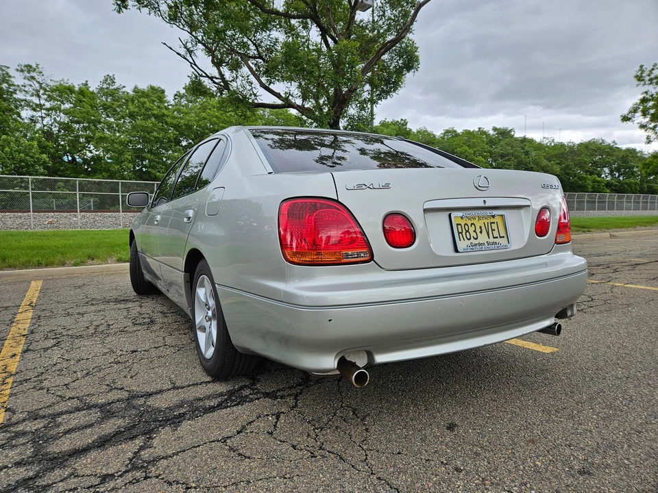 2003 Lexus GS 2nd Gen - Image 18 of 31