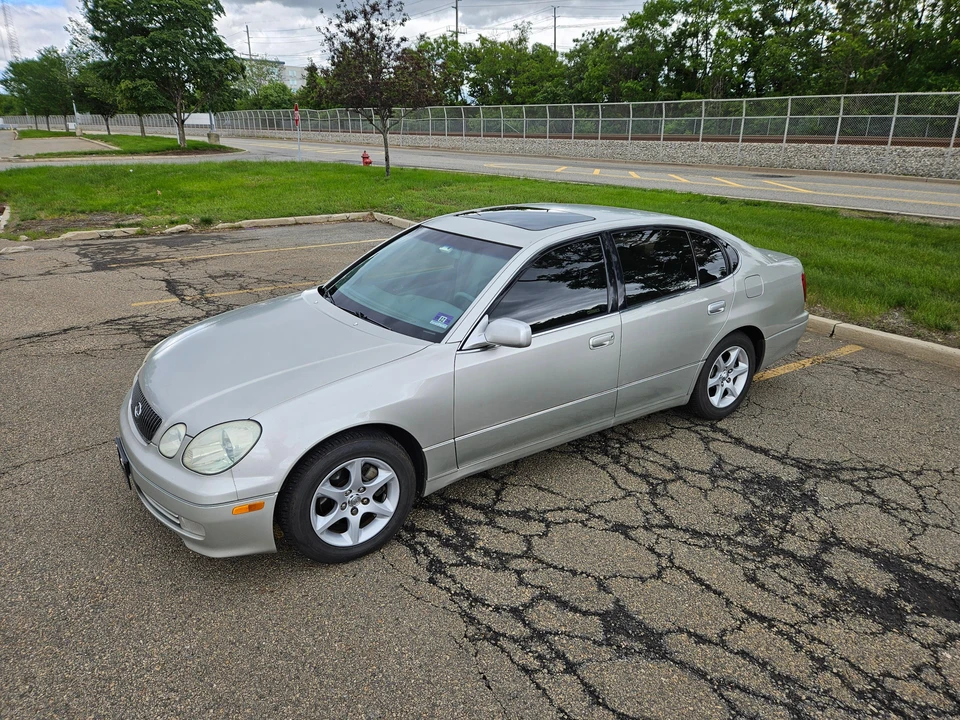 2003 Lexus GS 2nd Gen - Image 10 of 31