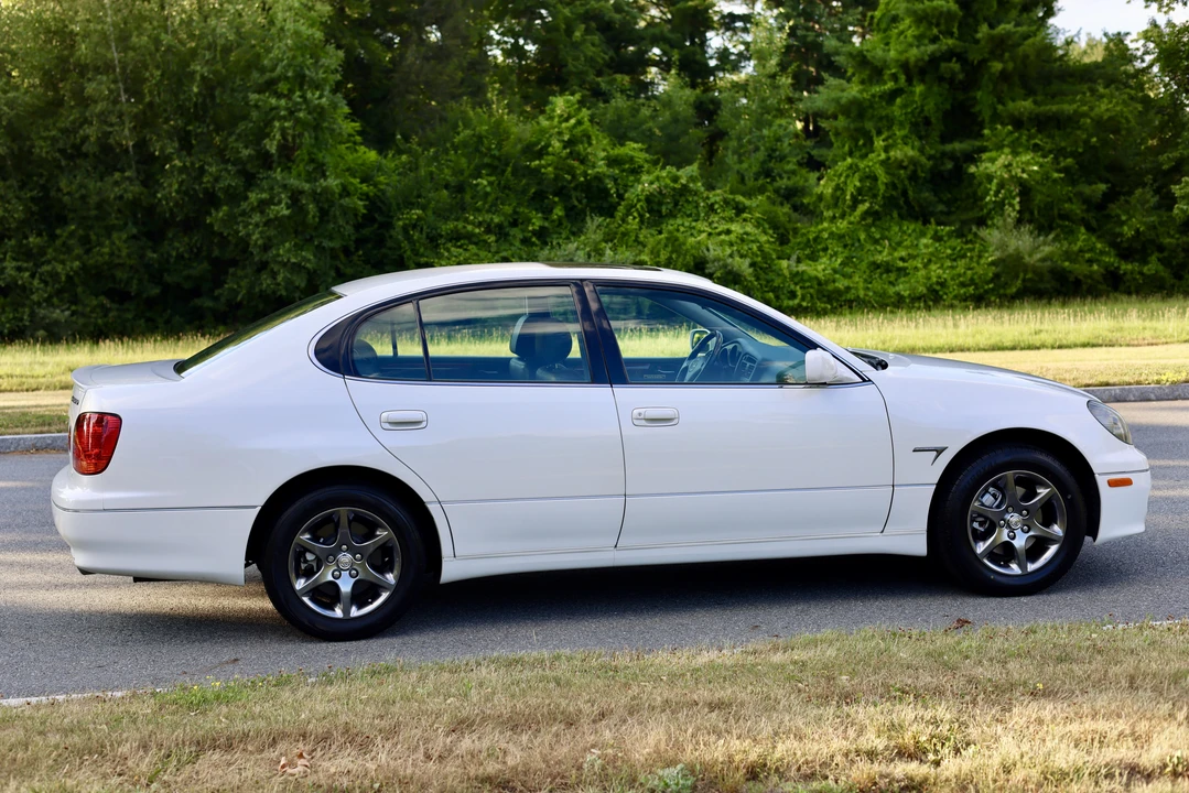 2003 Lexus GS 2nd Gen - Image 22 of 31