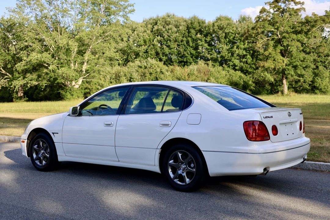 2003 Lexus GS 2nd Gen - Image 16 of 31