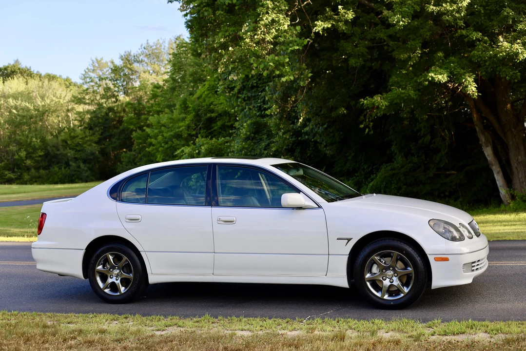 2003 Lexus GS 2nd Gen - Image 24 of 31