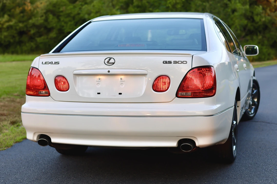 2003 Lexus GS 2nd Gen - Image 5 of 31