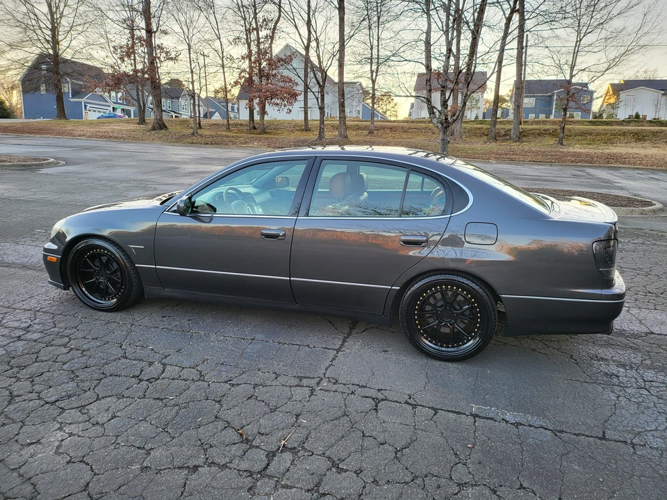 2003 Lexus GS 2nd Gen - Image 9 of 31