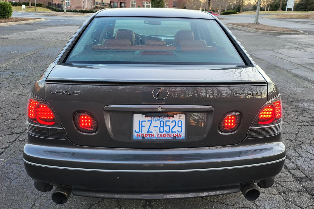 2003 Lexus GS 2nd Gen - Image 5 of 31