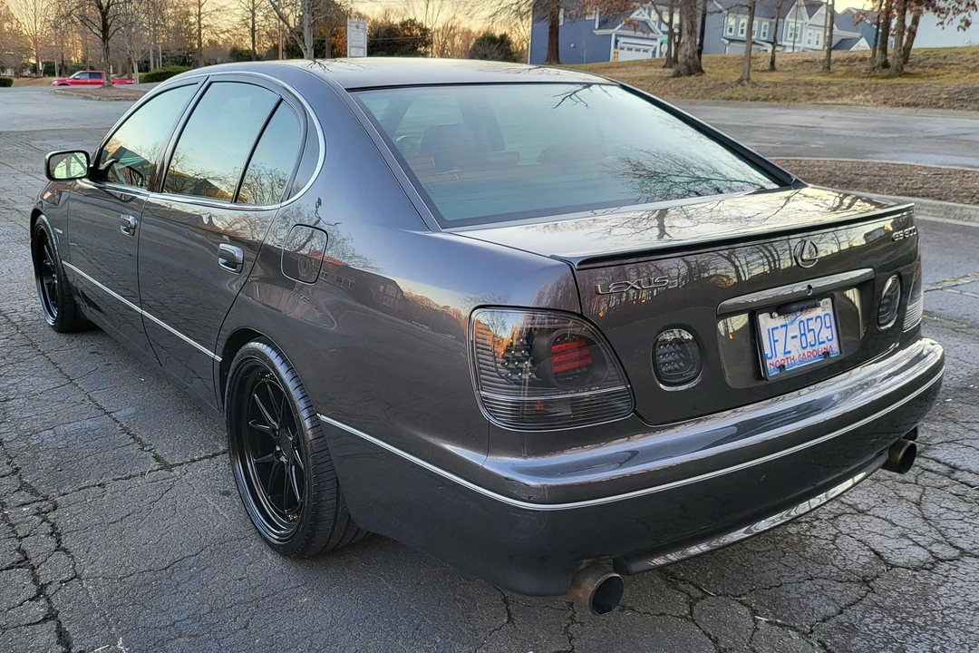 2003 Lexus GS 2nd Gen - Image 4 of 31